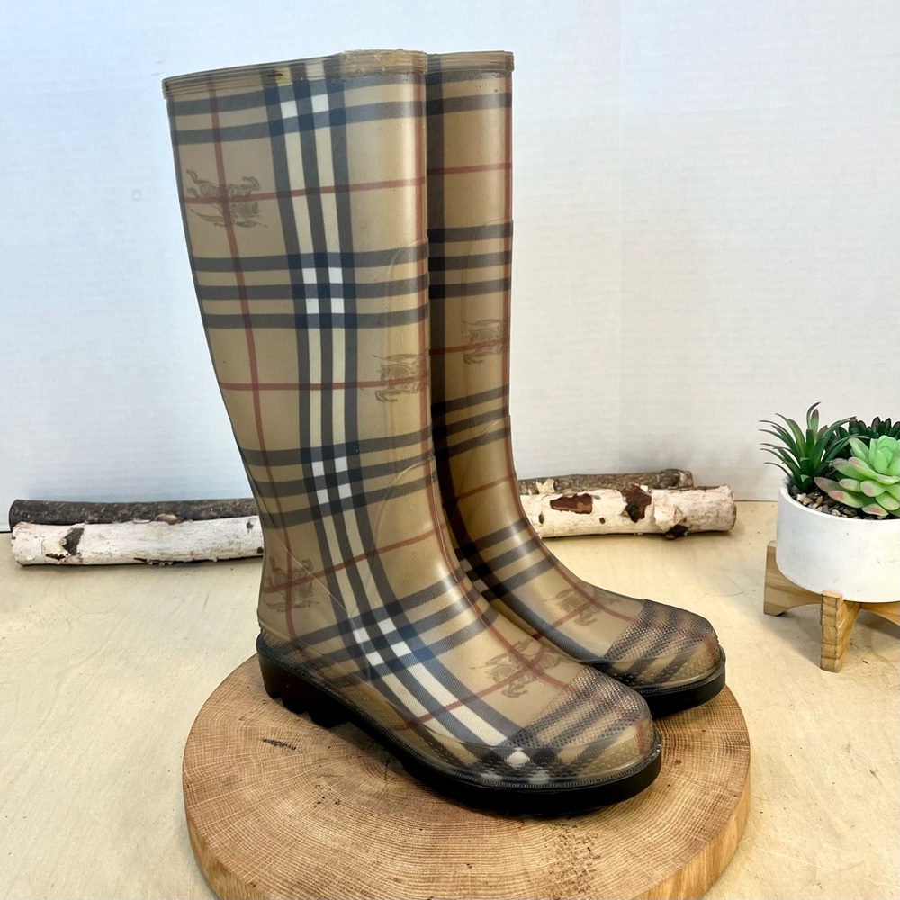 Burberry Check Rain Boots Size 38 / US 8 Waterproof / Mended Opening